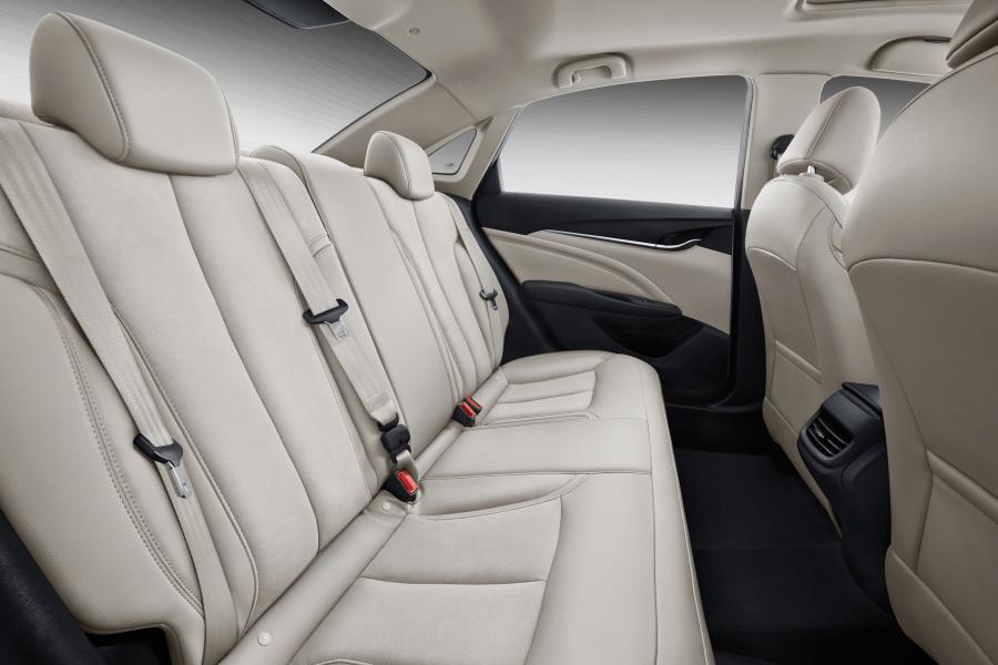  Buick Excelle GT 2015 года  (фото 10 из 19)